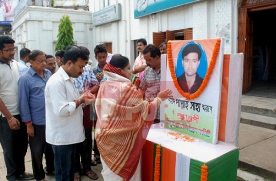 Tripura BJP, Congress observe Papai Saha’s death anniversary Tripura BJP, Congress observe Papai Saha’s death anniversary